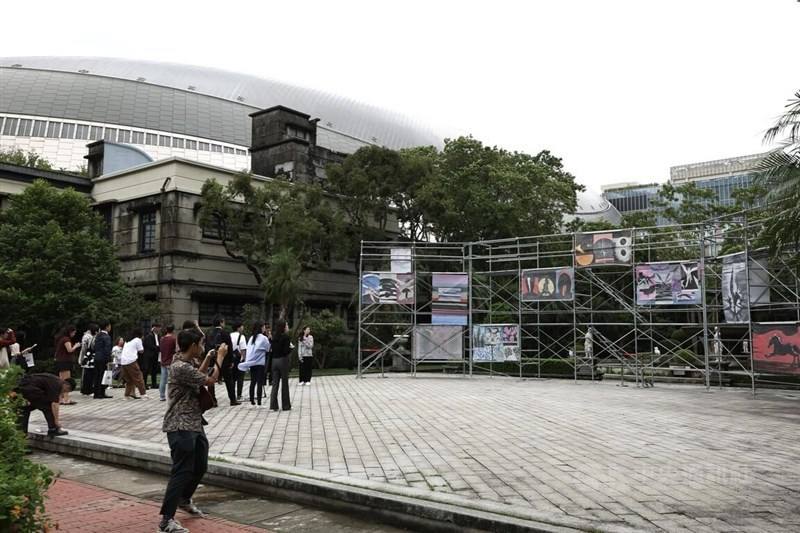 An outdoor exhibition is held at Songshan Cultural and Creative Park against the backdrop of the Taipei Dome stadium on Oct. 5, 2023. CNA photo