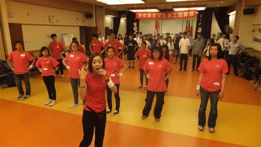 Check out the FASCA cultural dance! Not only can the students learn about the roots of our heritages, but also sing and dance choreographed by one of the leading cultural dancers in Taiwan. 
