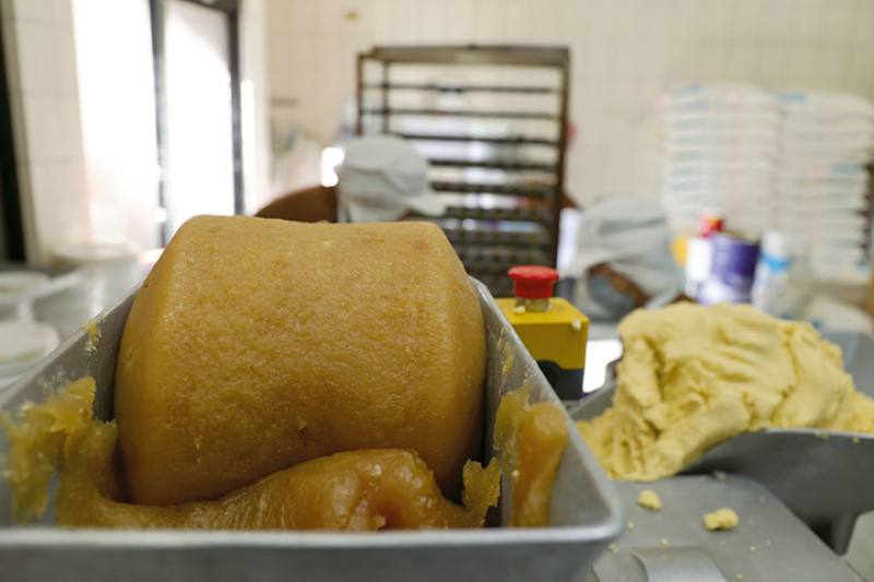 The filling of a traditional pineapple cake is a perfect concoction of pineapple and winter melon.