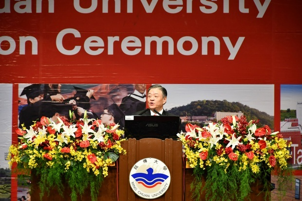 OCAC Vice Mininster Roy, Yuan-Rong, Leu giving a speech