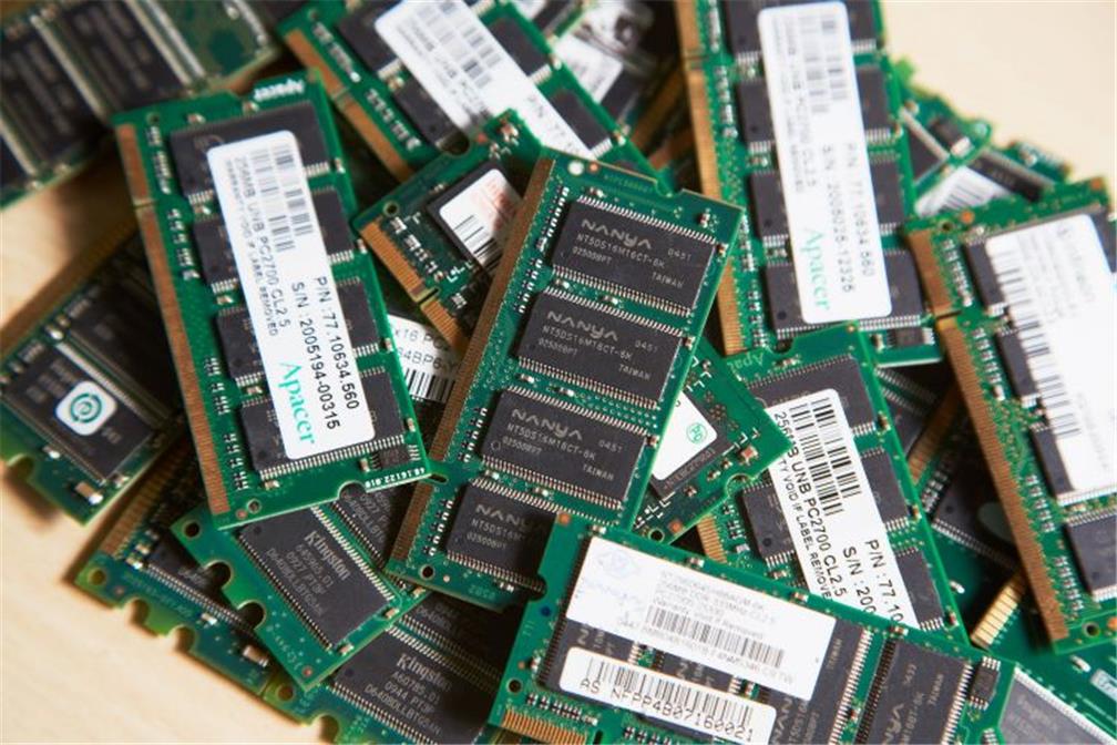 全球DRAM銷售2017年以來均強勁，預估可持續到2021年。李建樑攝