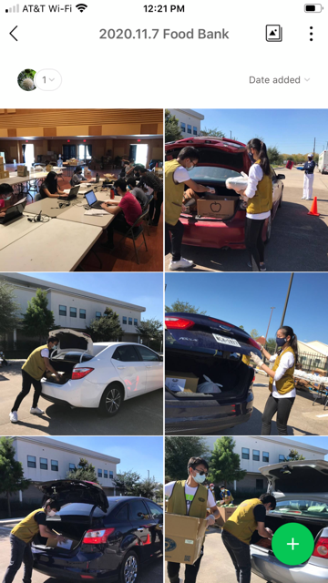 參與休士頓慈濟與休士頓食物銀行(Houston Food Bank)合作的食物發放活動。