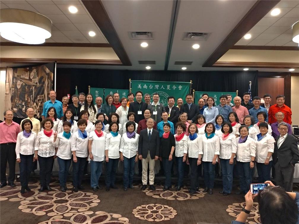 吳新興委員長於2019年7月5日至7日赴美國休士頓參加美南夏令會，美南各地鄉親代表逾200人參加。