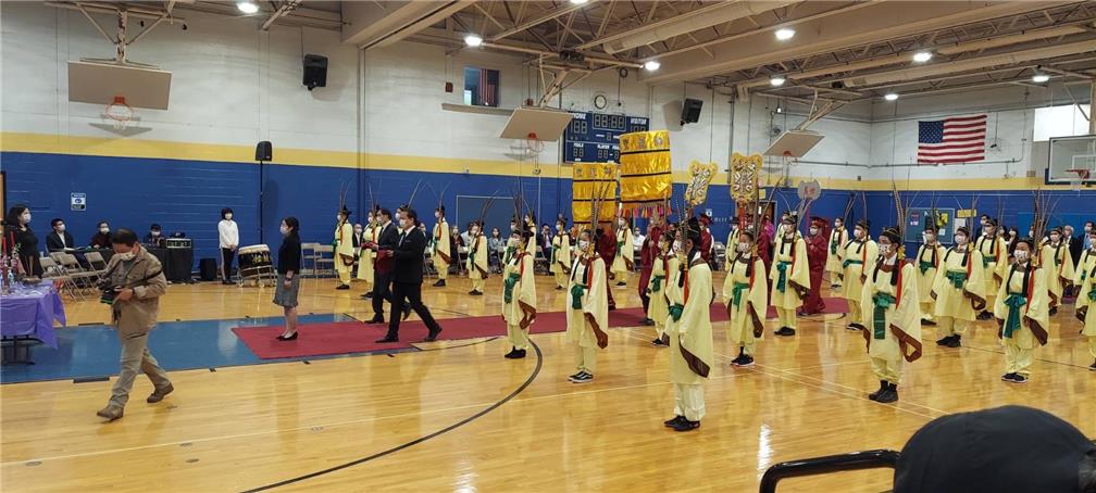 祭孔大典-表演六佾舞。