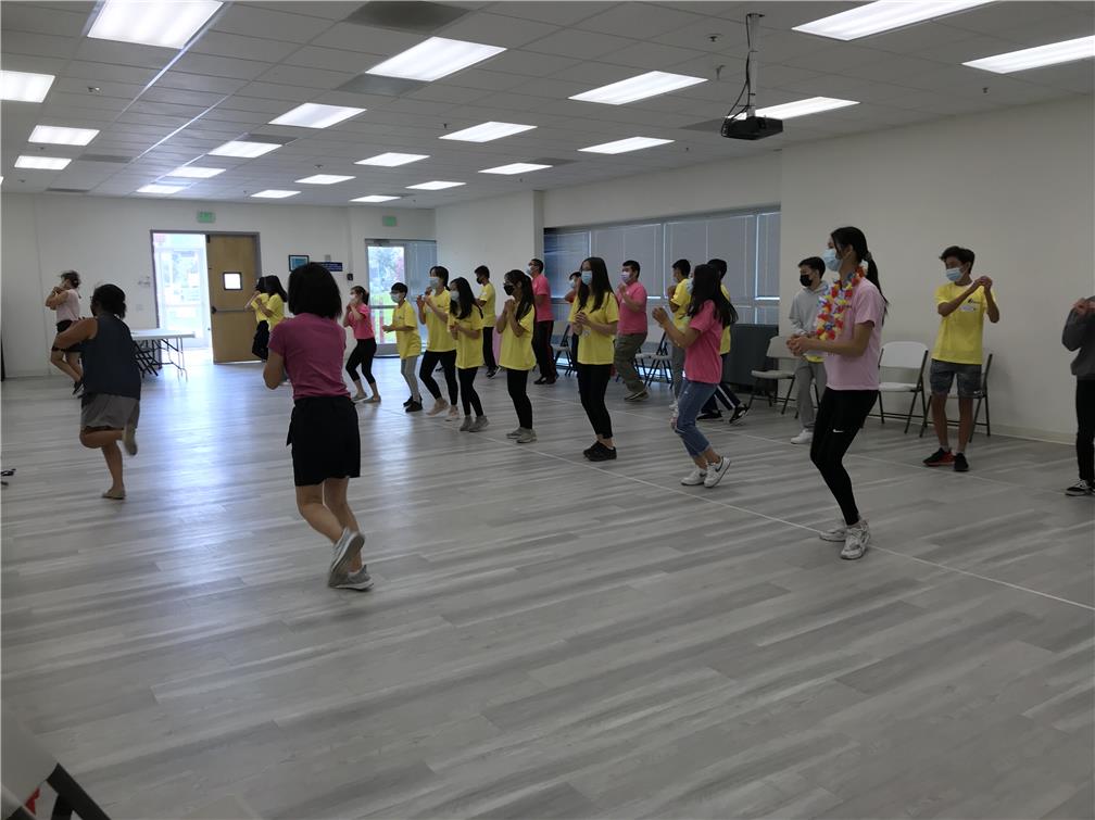 舞蹈小組練習。