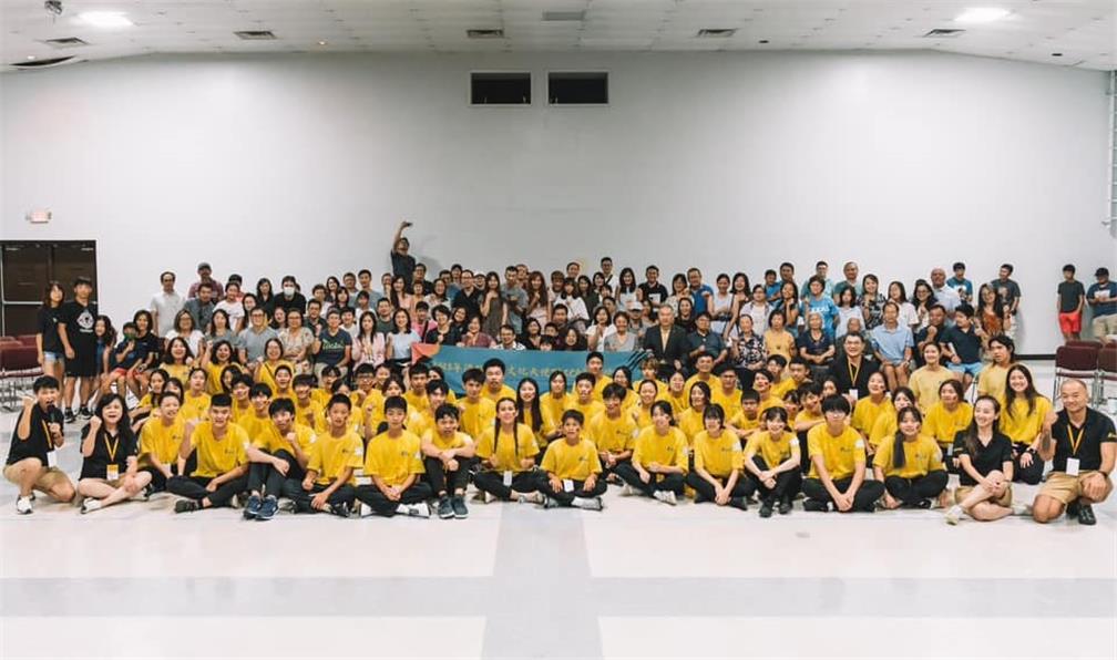 FASCA Freshman Training: New students gathered for a group photo.