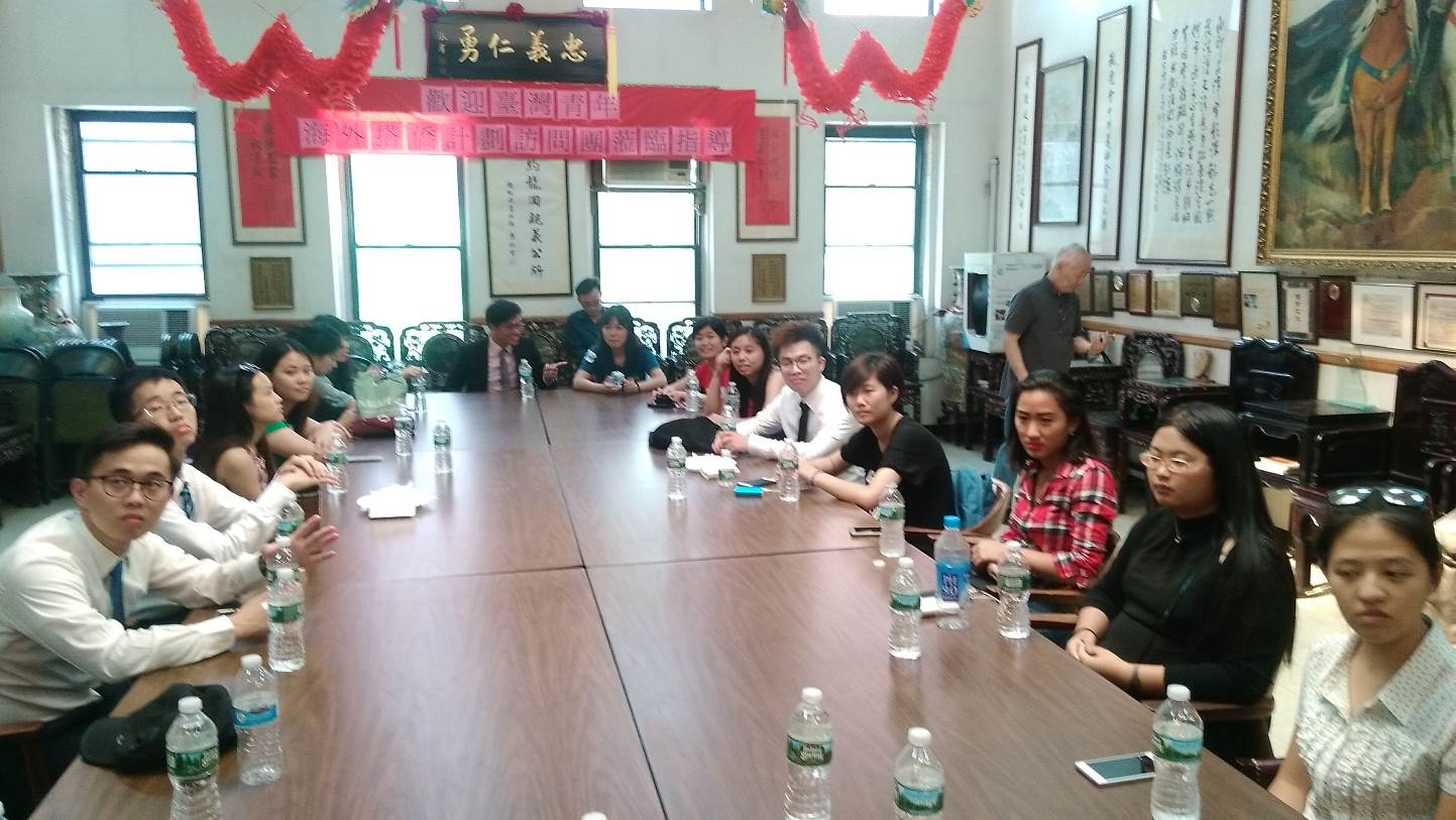 學員拜會紐約龍岡親義公所參與座談