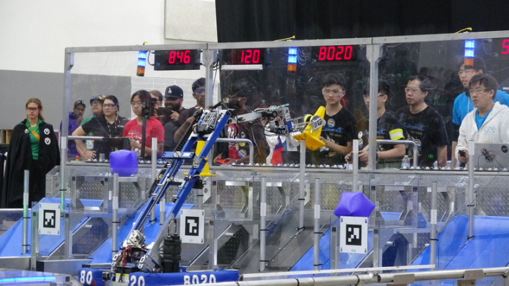 文章主要圖片 建中機器人校隊赴美獲獎 擁抱世界接受挑戰