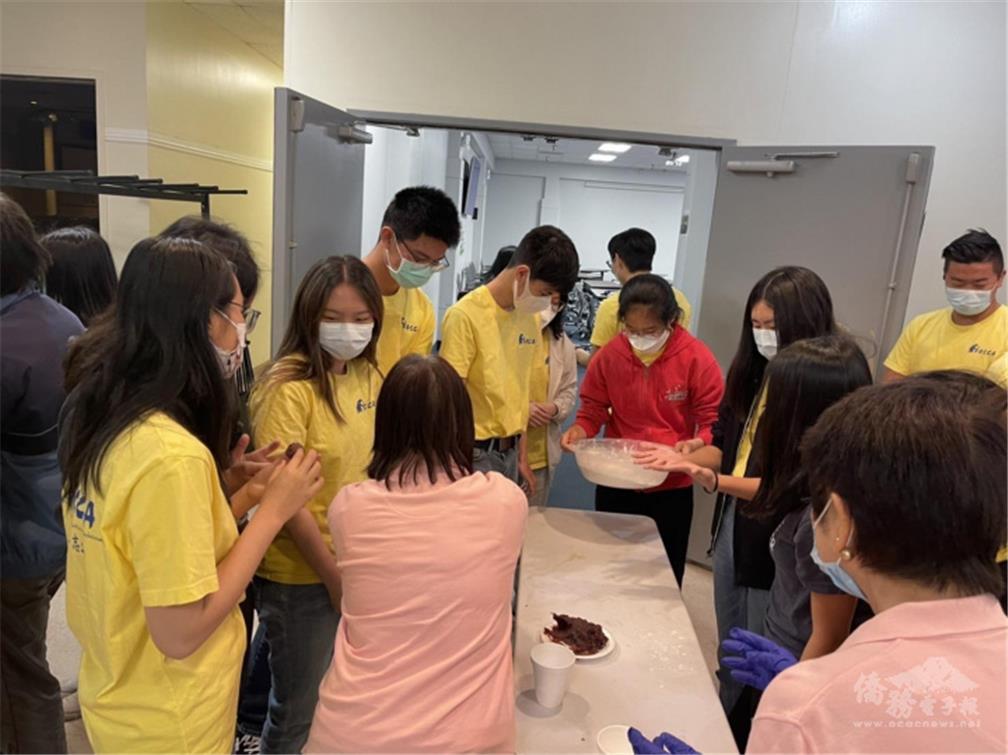 Making Tangyuan for Lantern Festival.