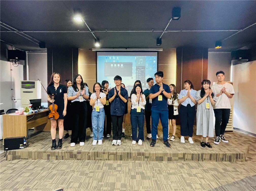 拜訪BDI臺灣科技學院並進行音樂劇表演。