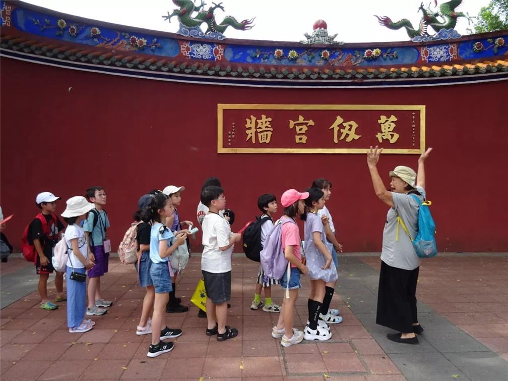 Visiting the Confucius Temple in Taipei. 