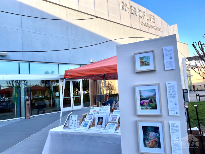 RiverBien organizes art exhibits and art education events and participates in NPO fundraisers.