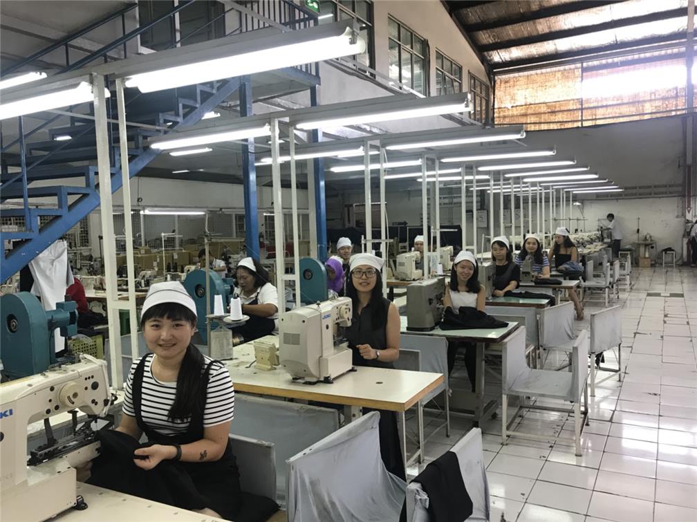 參訪萬隆臺商成衣工廠。