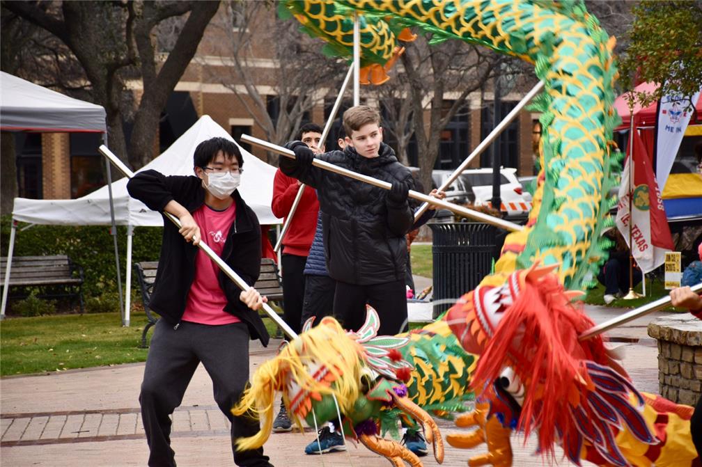 Community Event: FASCA performed a dragon dance.