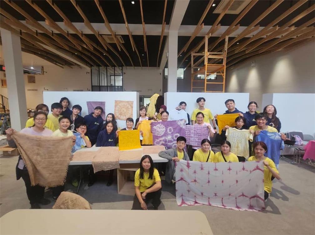 Cultural Class: FASCA learned the art of handmade cloth dyeing.