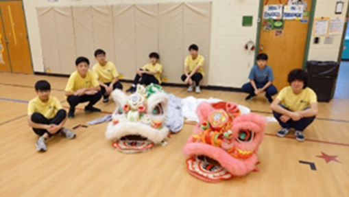 FASCA學員舞獅表演慶祝農曆新年