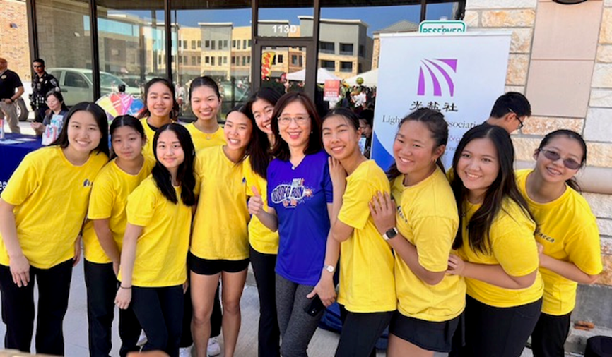 FASCA members performed a dance at Lunar New Year Fair.