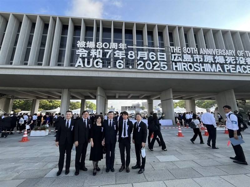 Taiwan’s top representative to Japan, Lee I-yang (third right), attends the 80th Hiroshima Peace Memorial Ceremony in Hiroshima, Japan, on Wednesday. Photo courtesy of Taipei Economic and Cultural Representative Office in Japan Aug. 6, 2025