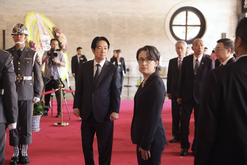 President Lai Ching-te (left) and Vice President Hsiao Bi-khim (center) attend a memorial ceremony at the National Revolutionary Martyrs' Shrine in Taipei on Wednesday. CNA photo Sept. 3, 2025