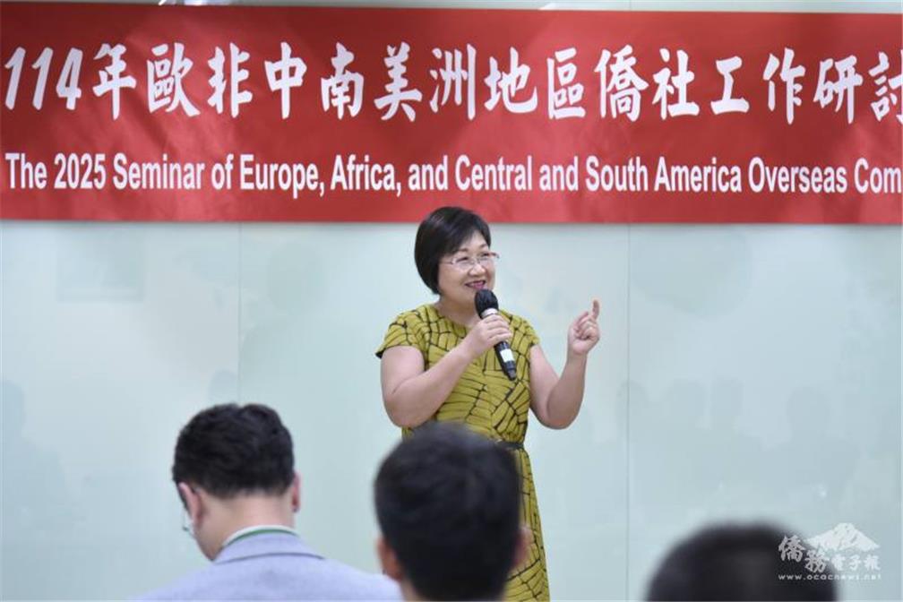 Hsu, Minister of OCAC, delivered a speech to encourage.