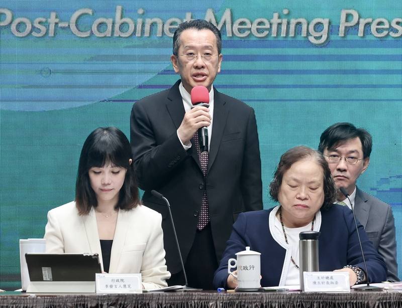 Defense Minister Wellington Koo speaks at a press event following the regular Executive Yuan meeting in Taipei on Thursday. CNA photo Sept. 11, 2025