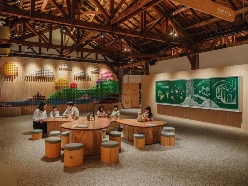 The Little Bookland_03