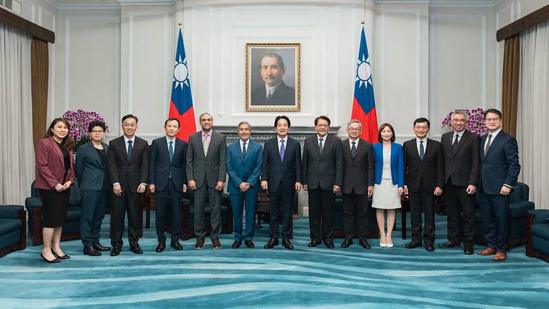 President Lai meets with Micron Technology President and CEO Sanjay Mehrotra.