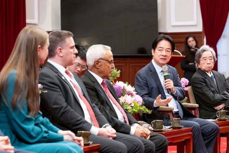 President Lai Ching-te meets with participants in the 2026 Yushan Forum.