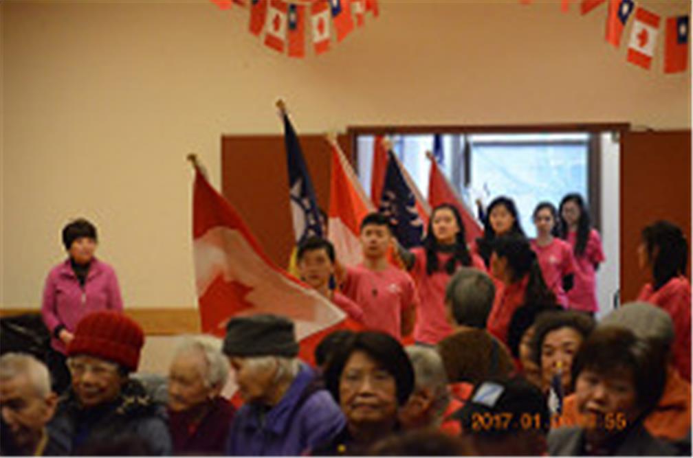 FASCA學員參加大溫哥華僑界元旦升旗典禮及慶祝大會，並在活動中擔任場地布置、環境清理、嘉賓接待、分派食物等工作，同時高唱國歌及擔任升旗手，服務熱誠及親切笑容、活力獲得與會嘉賓的熱烈掌聲