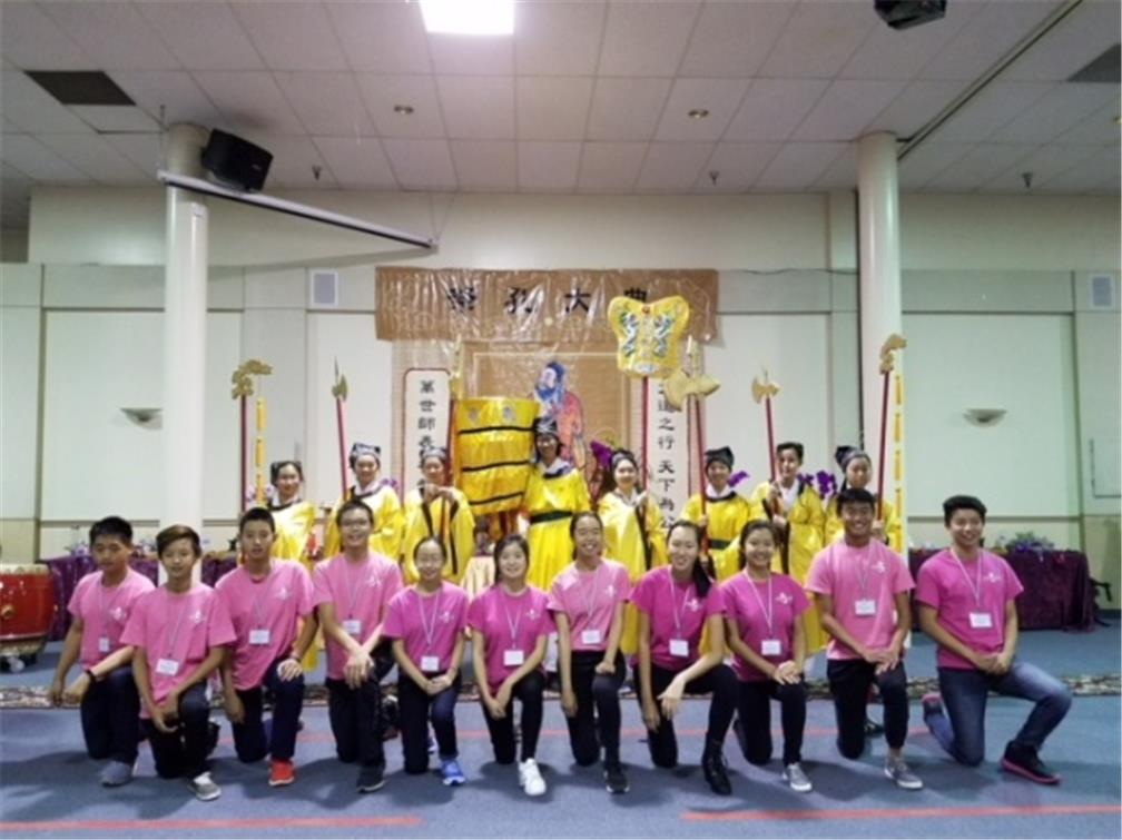 FASCA學員支援南加孔孟學會辦理之「紀念至聖先師孔子2567歲誕辰祭祀大典」，擔任祭典佾生、貴賓導引及其他服務事項