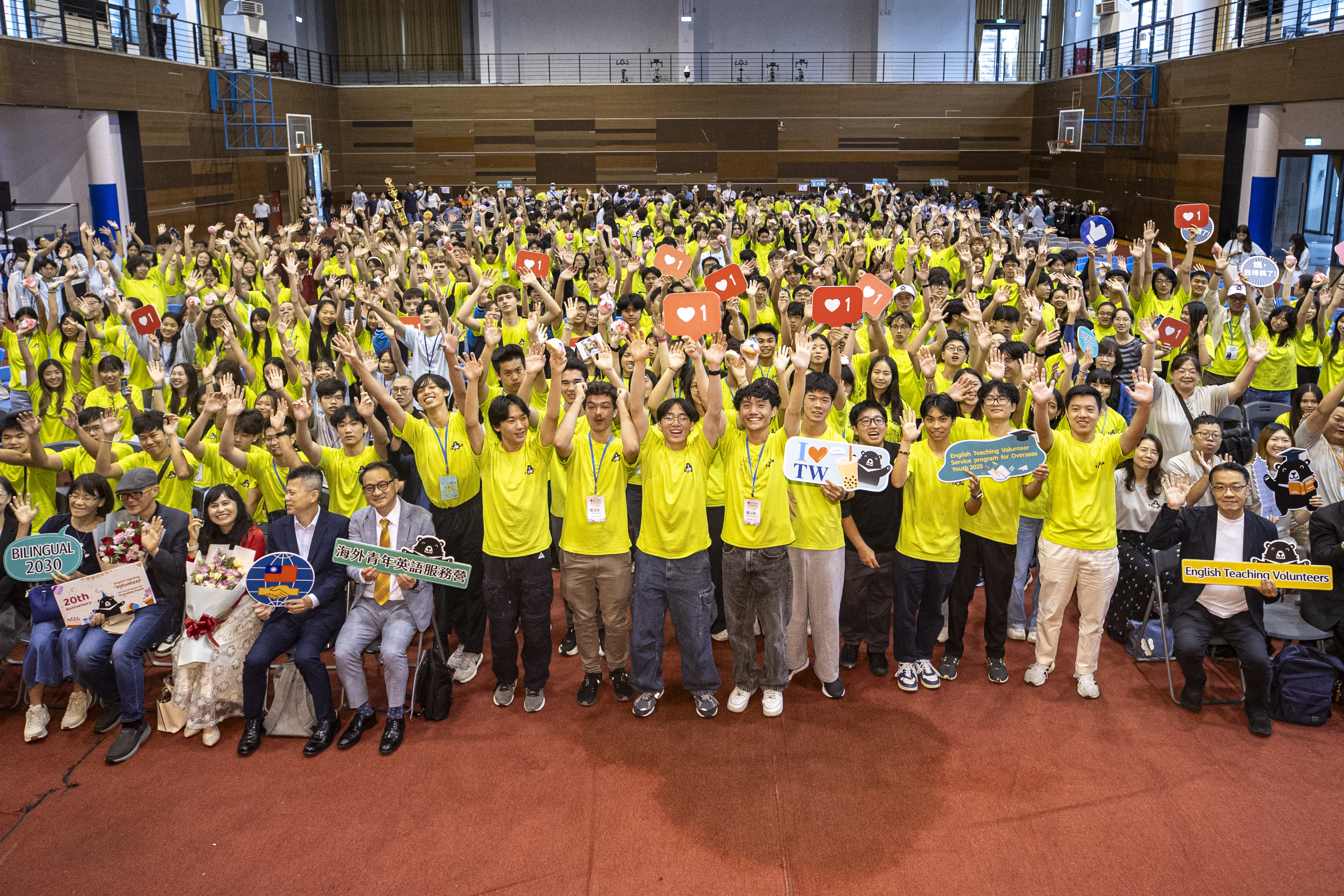 Group photo in the results presentation